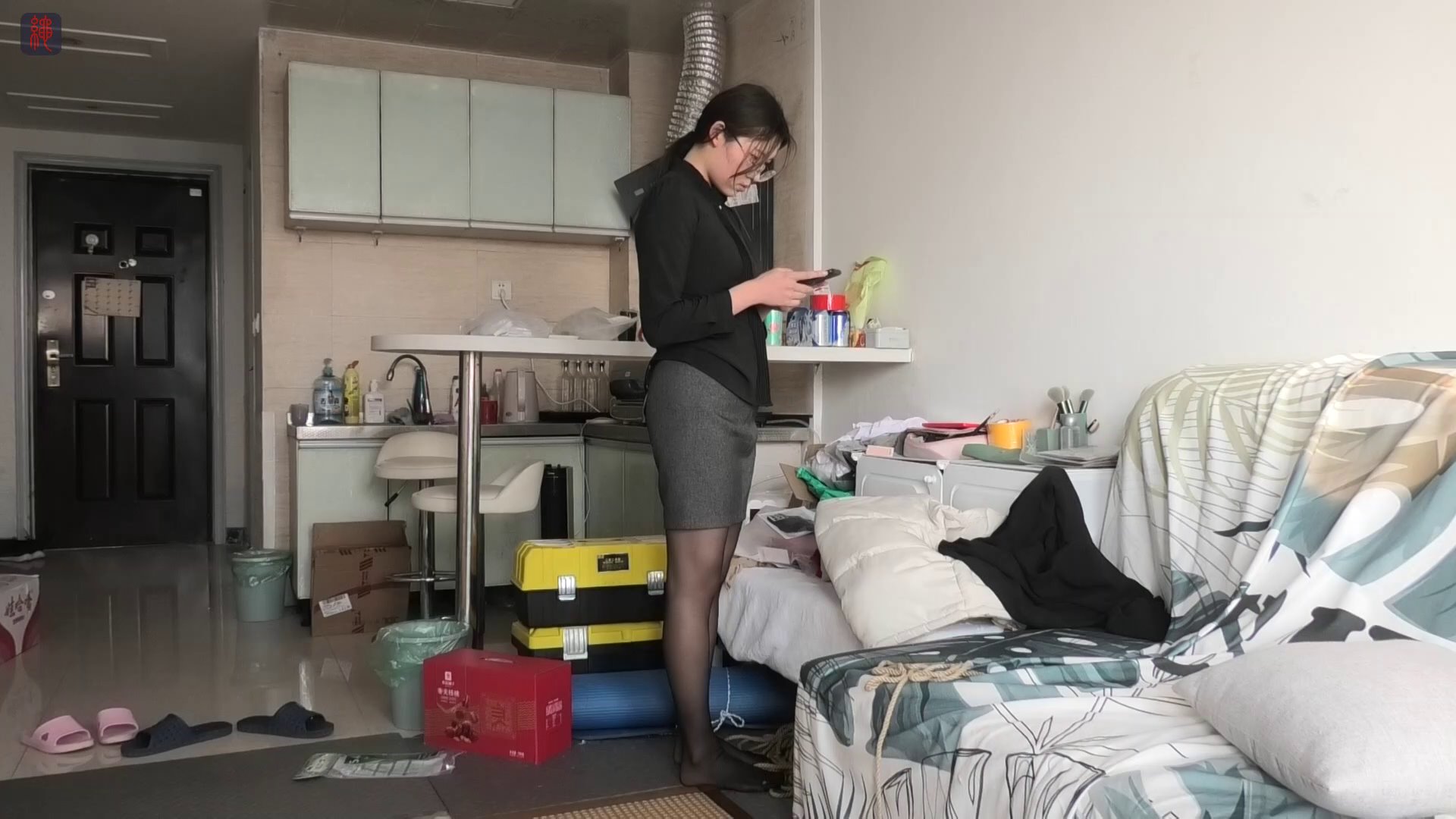 瑾瑜黑丝小OL、细高，后高手驷马，开口器、股绳，TK