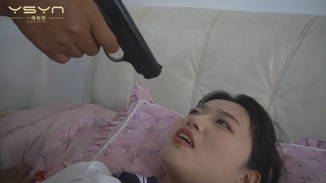 【夜魔惊梦】漂亮的水手服女孩入梦后惨遭蒙面入室各种姿势捆绑挠脚心腋窝-7