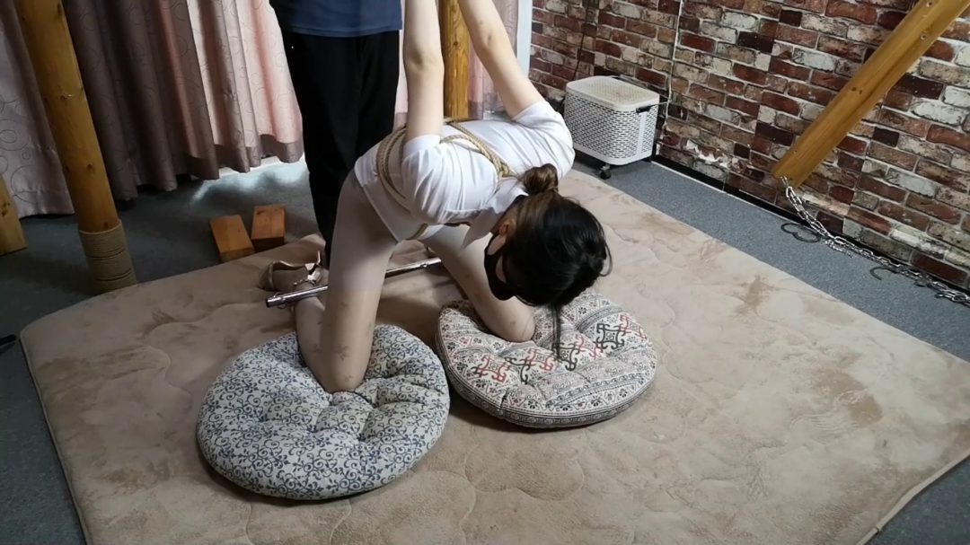 杨蕊 单手套后手吊-8