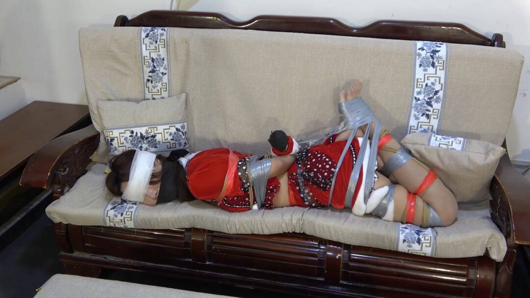 甘然的圣诞节驷马捆绑-8