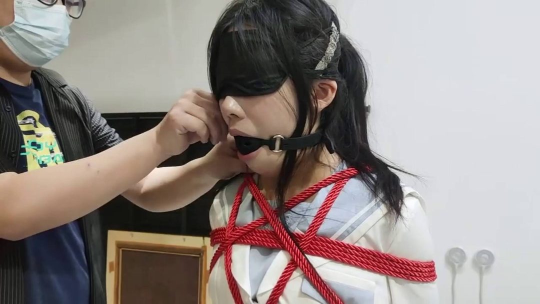 约绑18岁小女生松子，小话痨一个-4