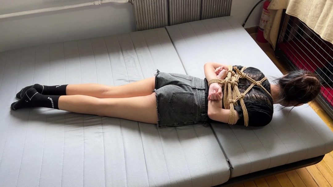 小妹 短袜 纯粹捆绑挣扎-3