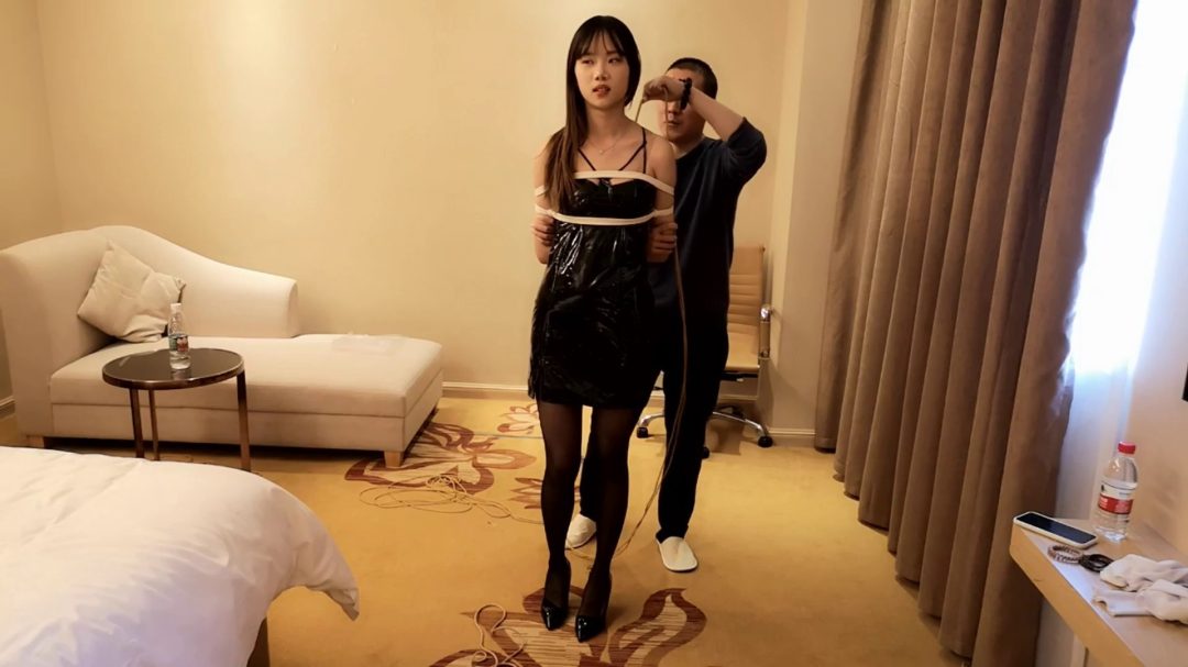 沈怡 日式 桃缚 细细的黑丝美腿-3