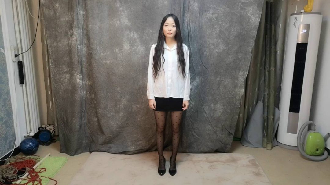 萌妹彩彩 白衬衣 五花体验 股绳拉扯-1