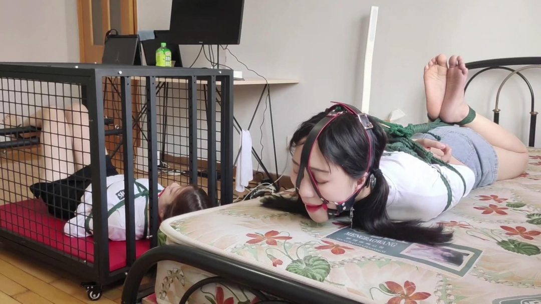 绳艺时光机！多年前欣妍和丹丹妹子的绳艺绑架微剧情片！-5