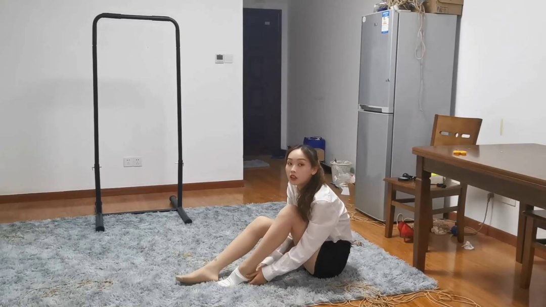 甜妹雨琪紧缚实验（挑战篇）-1