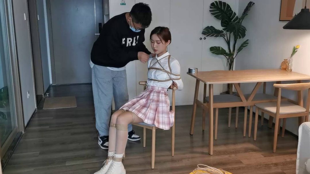 甘然jk长靴紧缚放置挣扎-2