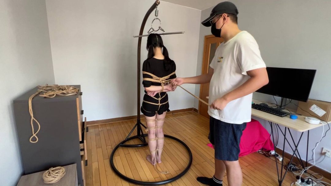 欣妍海盗船吊缚试玩，紧蛇缚TK-2