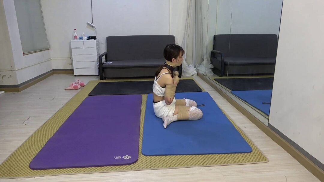 珊珊人型犬k9捆绑体验-6