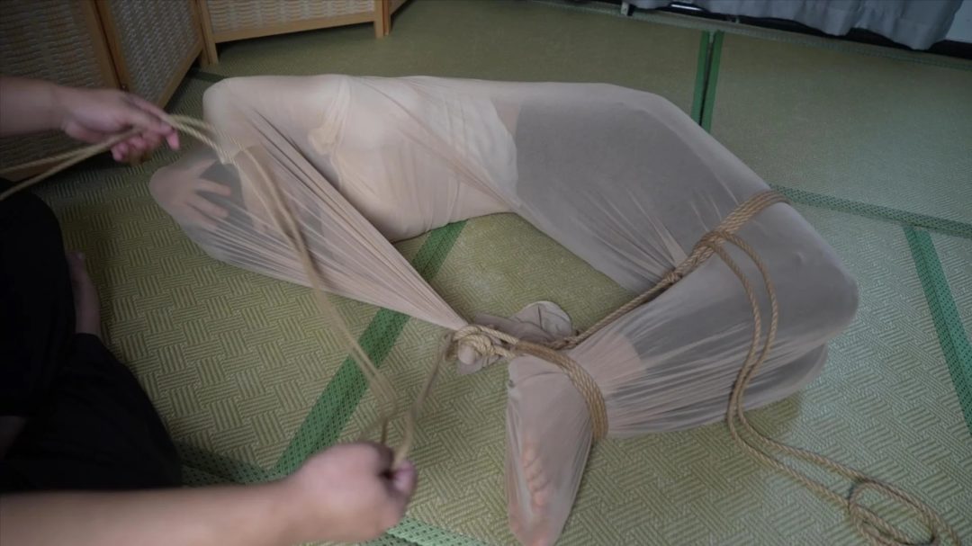 小0-空中瑜伽网纱能玩出什么驷马效果？-5