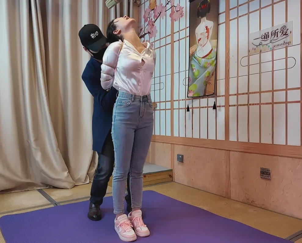 aa5cc1fbbaf03238b1f1e18193518512