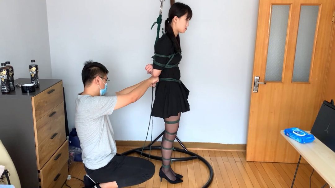 妹子极限驷马 吊缚堵嘴sptk-2