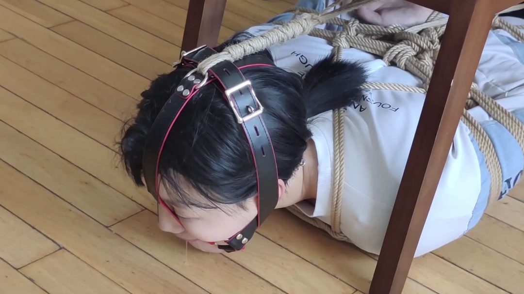 小悦驷马分腿超紧缚-7