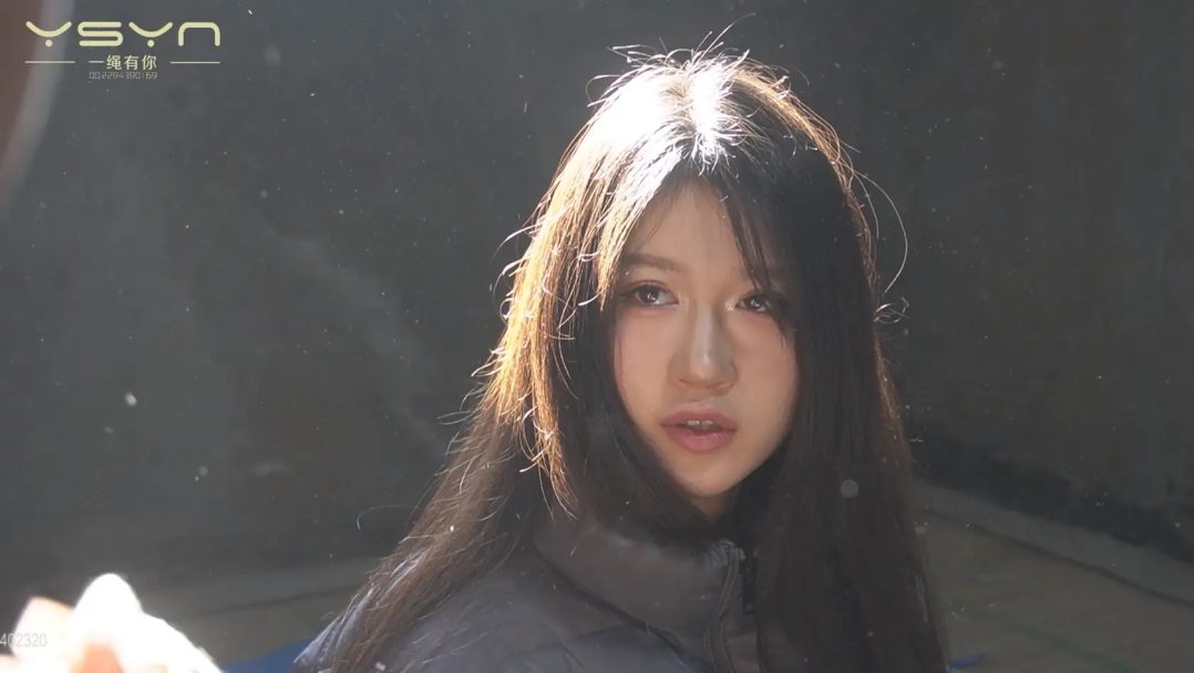 【法律的天平】19岁的女孩柳嫣因经济犯罪被捕审讯时态度强硬关押牢房梦中被绞刑醒后戴-13