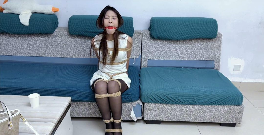 【梦川定制】灵儿中计紧缚-4