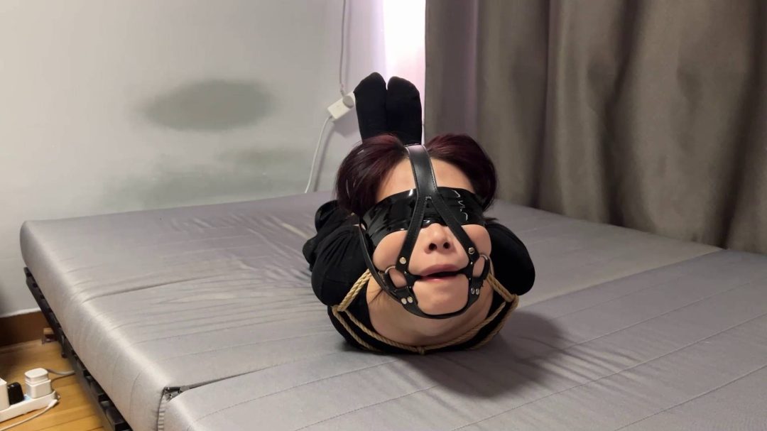 并肘蛇缚驷马黑丝舞蹈服小妹-6