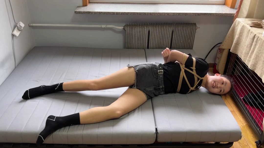 小妹 短袜 纯粹捆绑挣扎-9