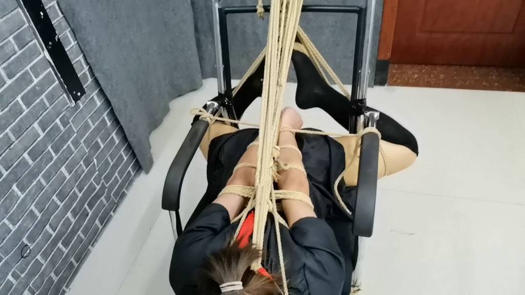 云儿椅子驷马紧缚 肛勾 蒙眼 口球 TK 鞭打-7