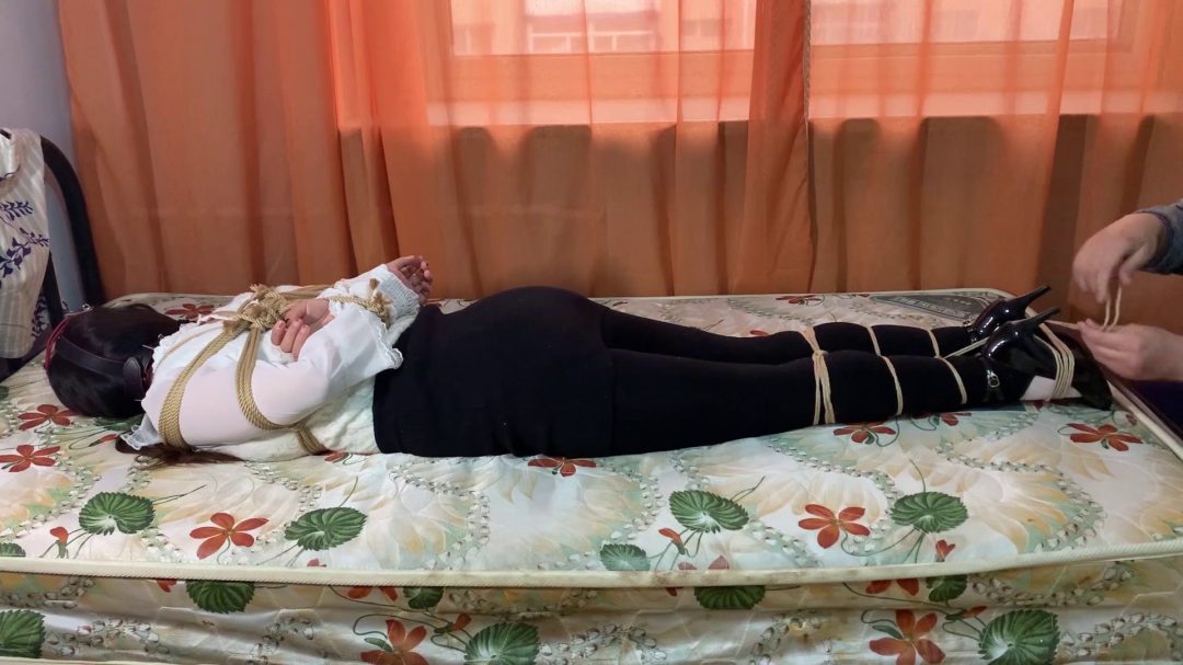 洋洋超紧驷马约绑-5