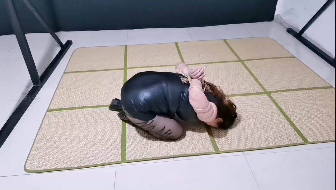 梦琪创业失败,被催账催的生不如死-1