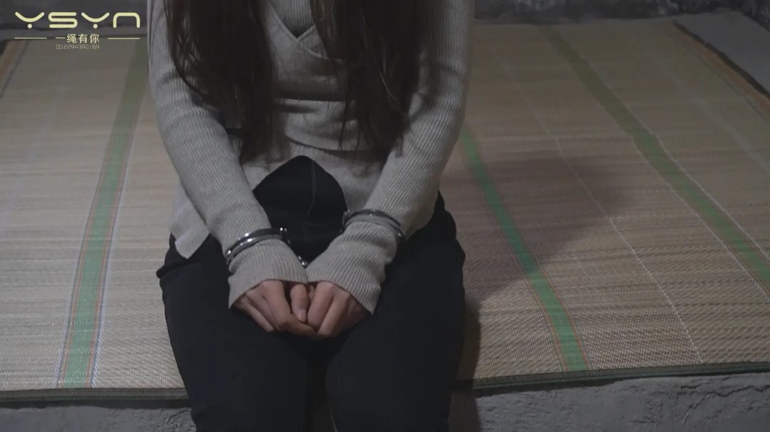 【牢房里的女孩】唐妤汐、苏禾两个漂亮大学生因打架伤害罪被审讯供认不讳劳教一直戴上手铐脚镣的点点滴滴-6