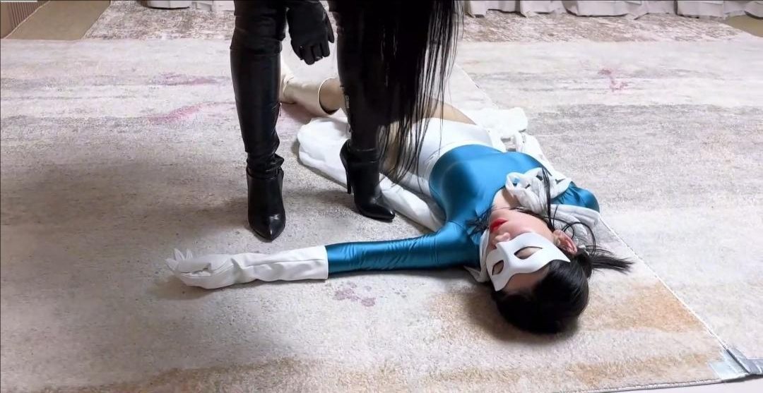 【柳洋 吴晗 双女出演】蓝儿失明战败 云雀定拍 女英雄研究所-4