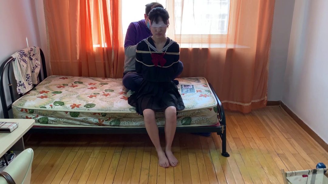 糖糖大长腿裸足驷马受缚-3