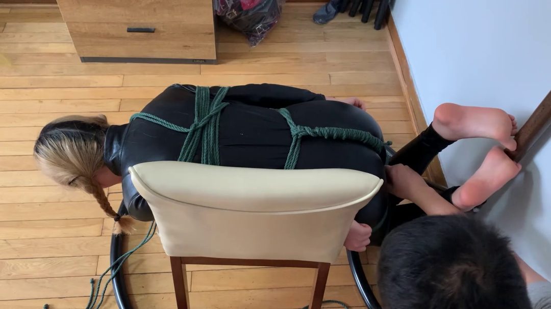 小妹柚子，胶衣极限20磅承压吊缚-7