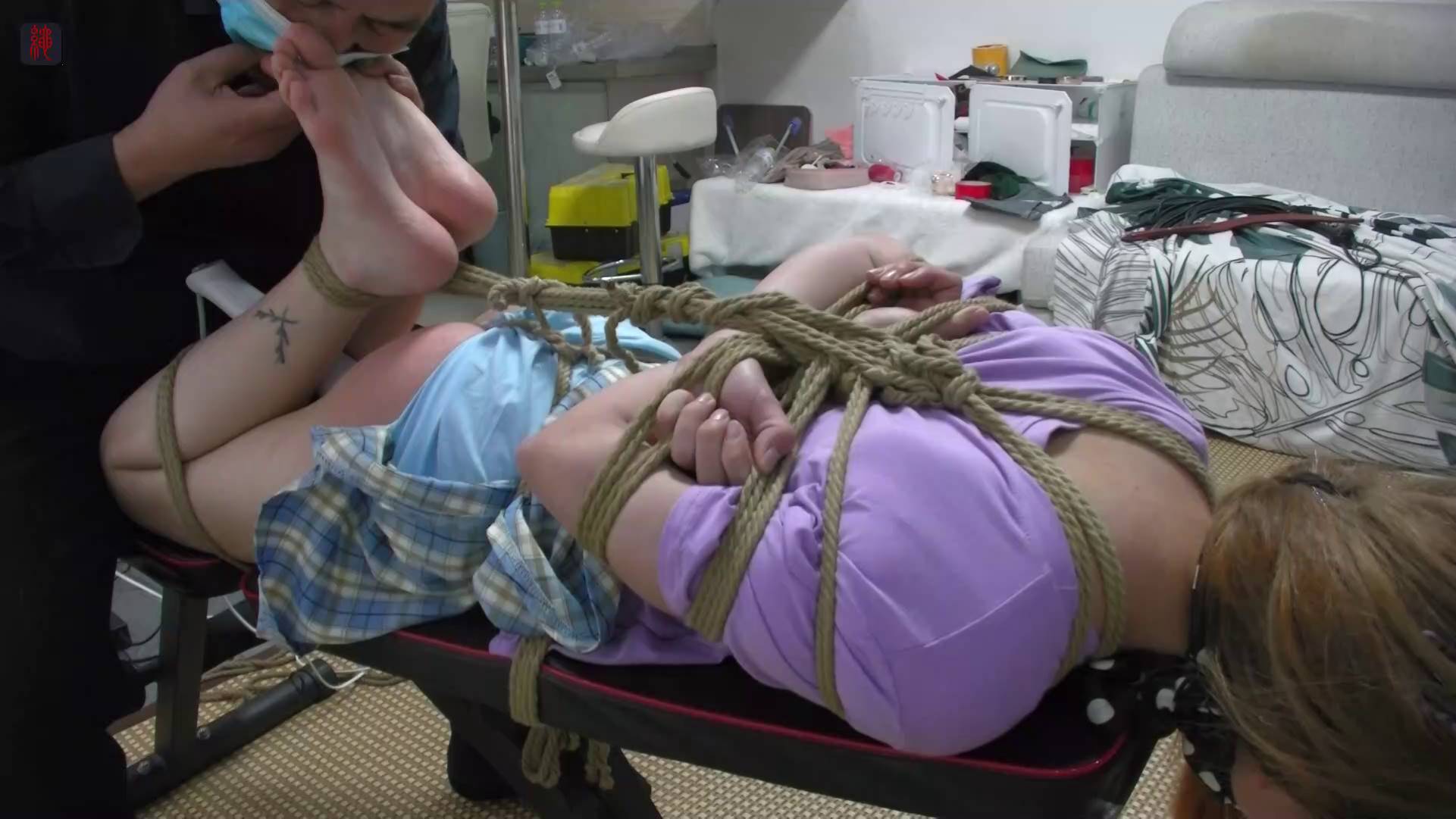 bf8fce6e88be99a27d27fc3c51879092-1