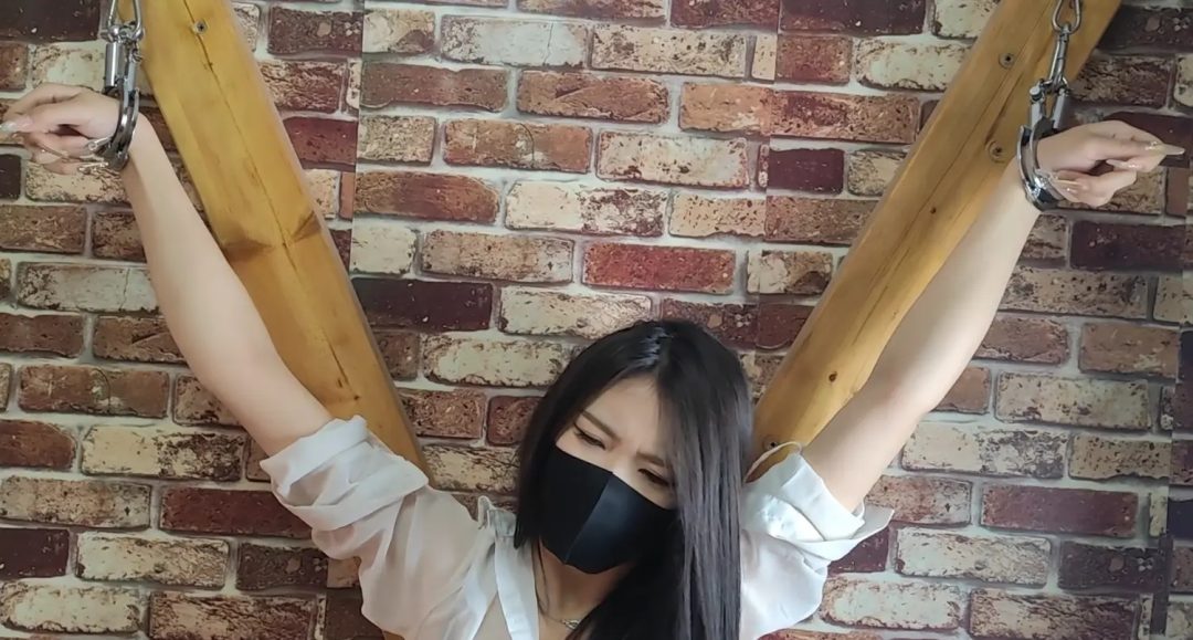 杨蕊 叉架极限四肢固定的折磨-5