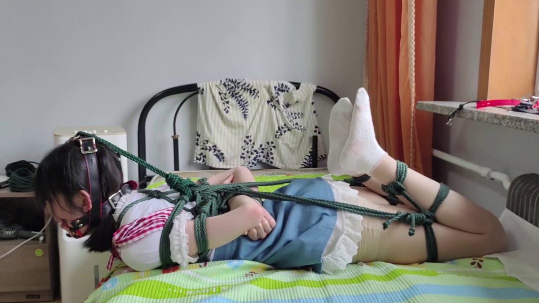 晴语 分腿驷马紧缚 马具口球堵嘴-6