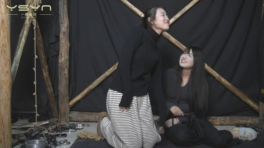 上次体验过的女孩文雅真的带来闺蜜高丽雯一起体验想不到闺蜜口味挺重道出肺腑感言-11