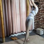 杨蕊 单手套后手吊