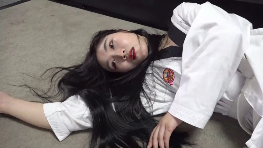 吴晗被点穴控制操纵-8 吴晗被点穴控制操纵-8