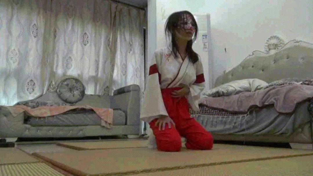 【琳媚】定拍 女巫高筒白袜 倒下拼命挣扎呻吟 直到昏厥-4