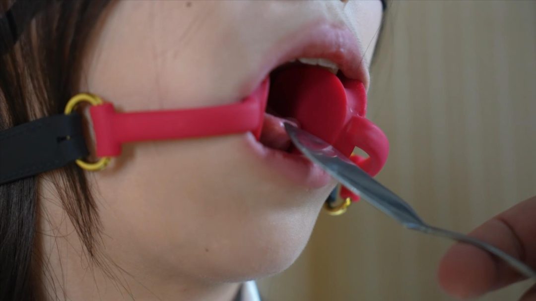 小涵-jk黑丝，口球佩戴体验-5