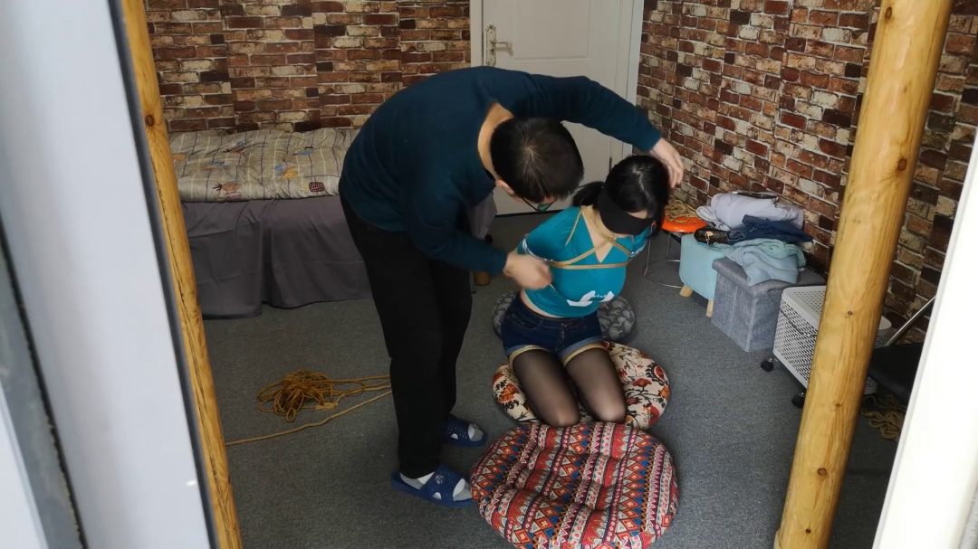 板铐苏秦 异常丰满的五花驷马紧缚-6