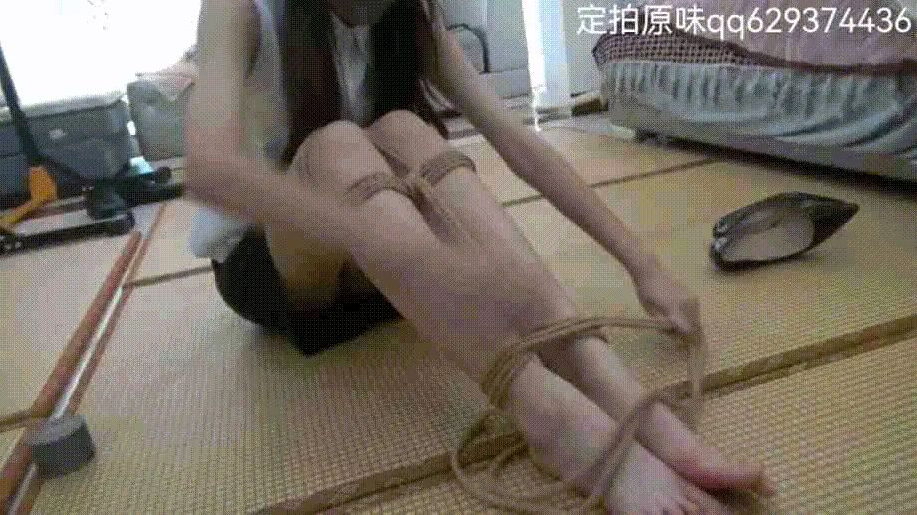 【青歌】定拍 入室玩弄长腿白领 强迫挠痒痒 原味堵嘴自缚 吊起来露出腋窝狂挠-2 【青歌】定拍 入室玩弄长腿白领 强迫挠痒痒 原味堵嘴自缚 吊起来露出腋窝狂挠-2