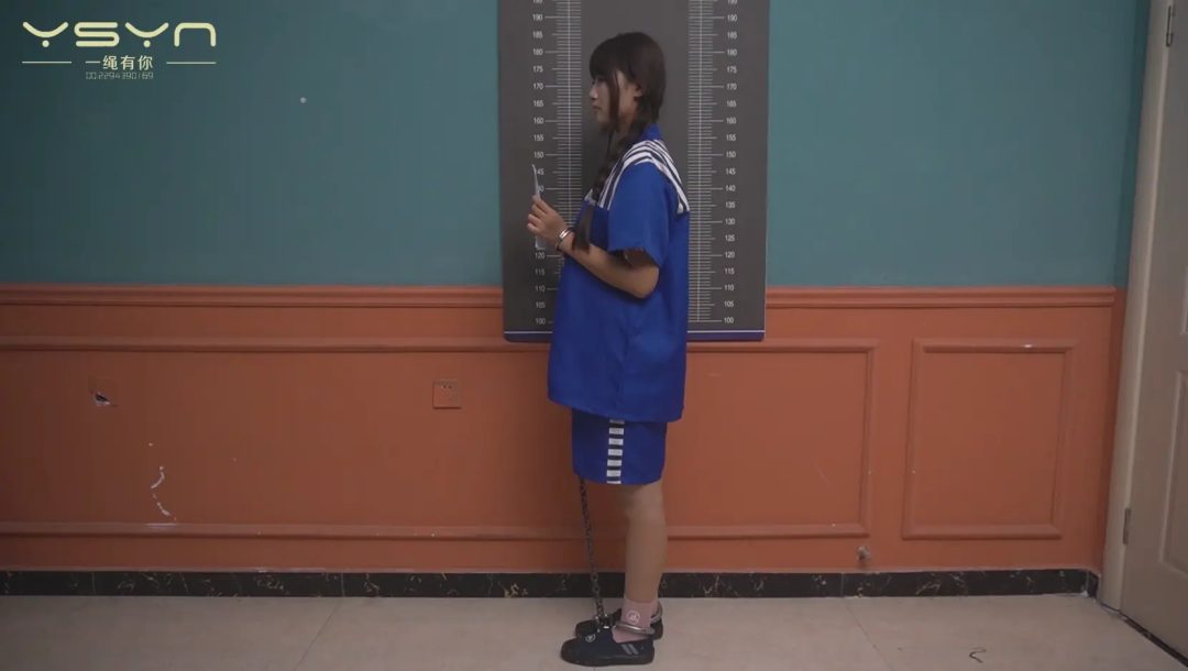 【无声的罪罚】伤人自首的女孩戴上颈手铐脚镣噩梦里五花大绑上断头台惊醒放风劳动判处死刑注射-11