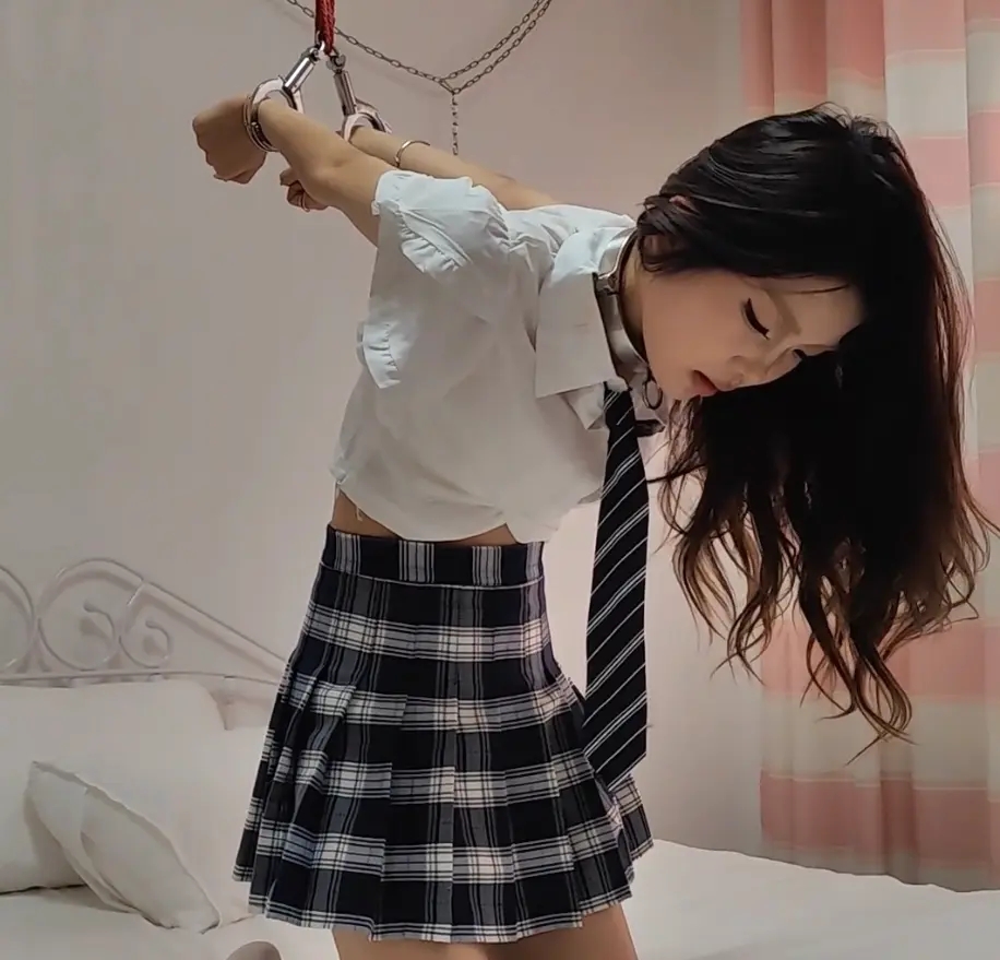 雨溪JK白丝 全金属禁锢-3