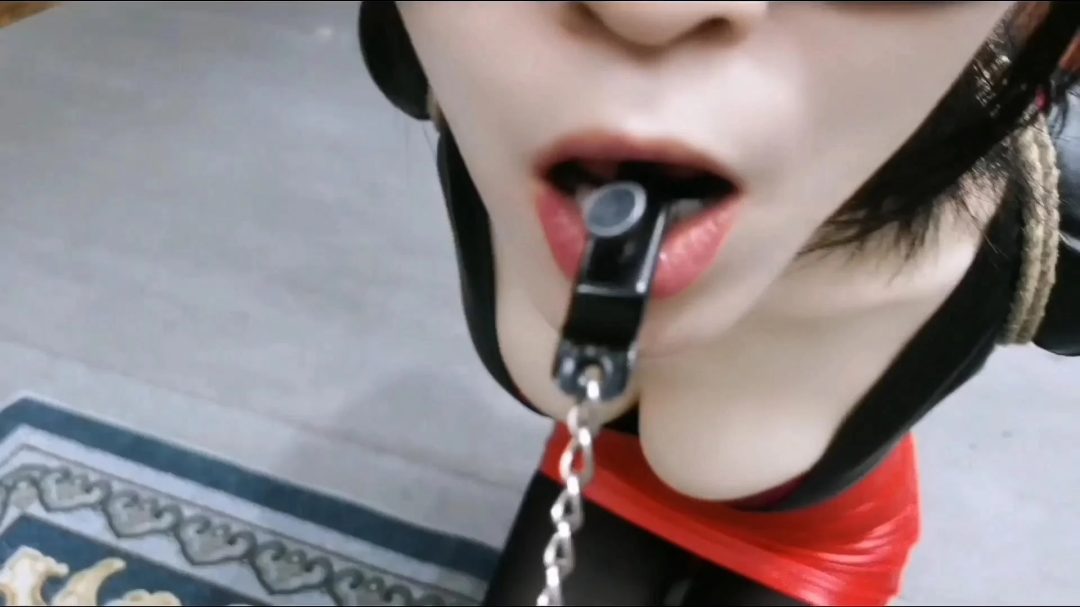 柔仙儿和艺仙儿夹舌拔河比赛又开始了-12