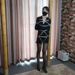 杨蕊 职业装黑西服吊绑