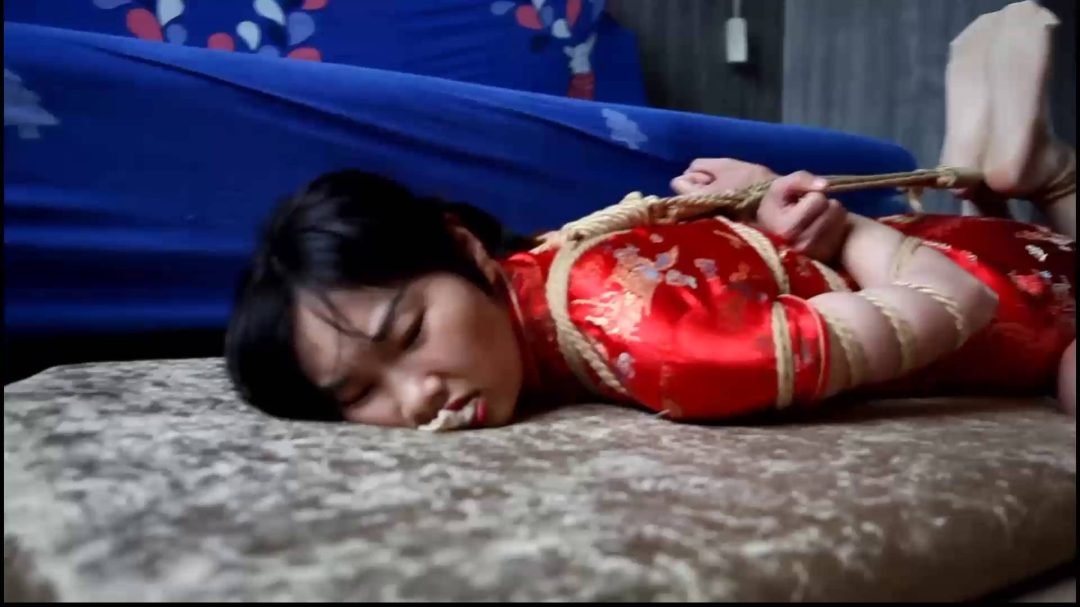 不同美女被堵嘴过程，共10位模特出演-1