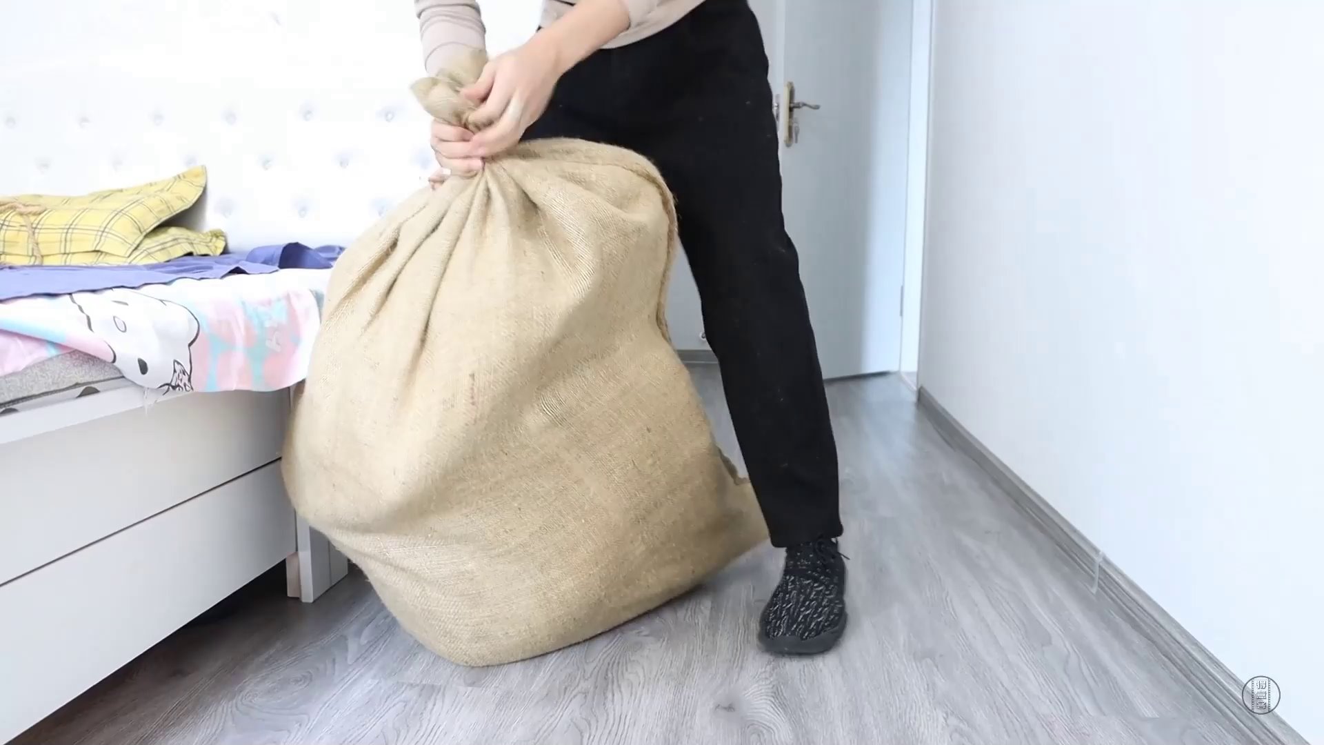 d4c83b8f8d9c4f48619e5eb14c0023c7