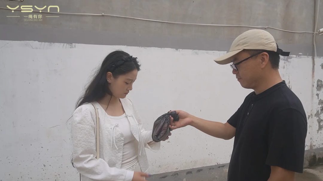 【堕落的代价】林晓家境贫寒陷入诱惑交易暴露便衣抓捕审房审讯坦白真相法庭审判绝望宣判执行J刑生命终结-5