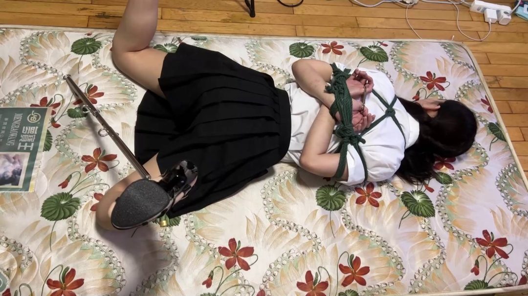 大长腿炮架驷马 行刑式捆绑-2