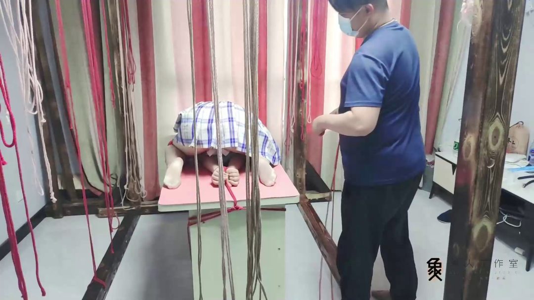 小0的封嘴蒙眼手铐脚铐-3