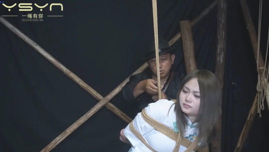 【勇闯虎穴】舍身救父深入匪窝惨遭各种鬼门关刑具虐待后被枪毙-5