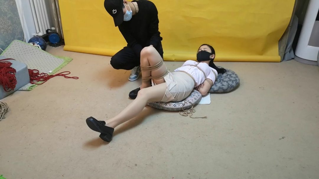 凌宇职业装 马具口伽肆疟的小美女-1