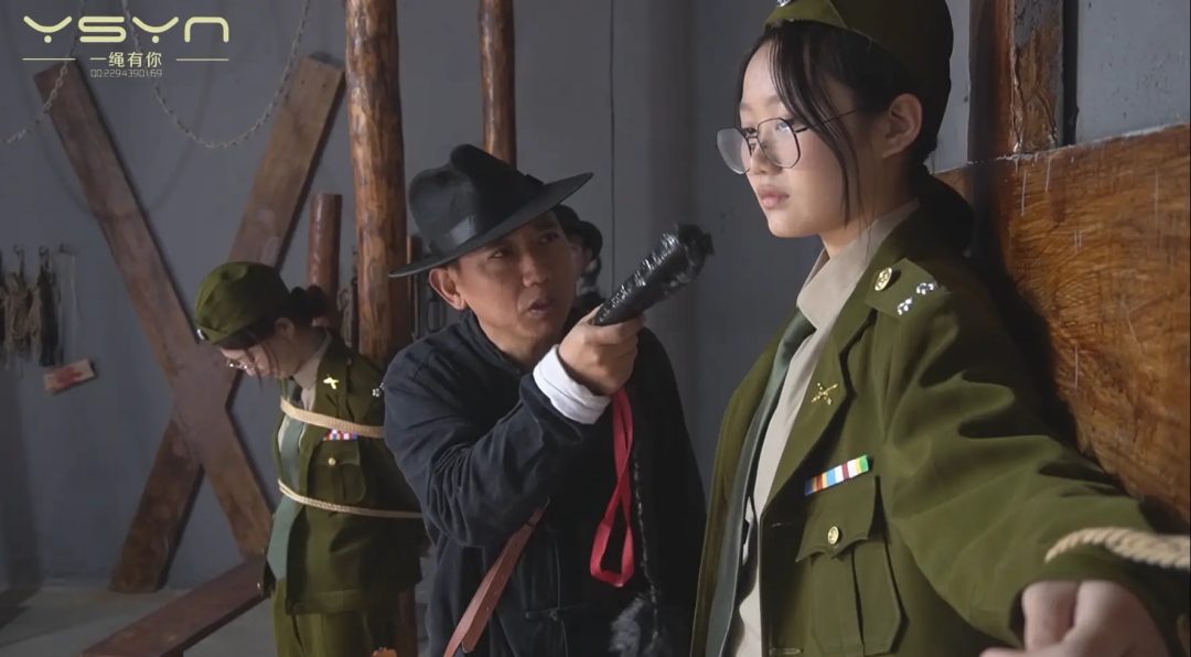 【军统之花的劫难】高手缚 中式五花 日式反绑 老虎凳 职业 手铐脚铐 脚镣 十字架 挠痒 木桩 皮鞭 棉袜 长筒靴 鞭打-2